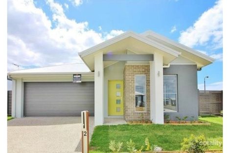 2 Crawford St, Strathpine, QLD 4500