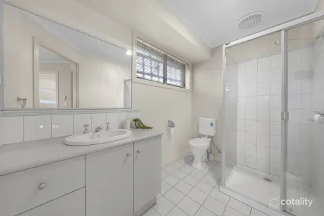 Property photo of 24 Downham Way Wyndham Vale VIC 3024