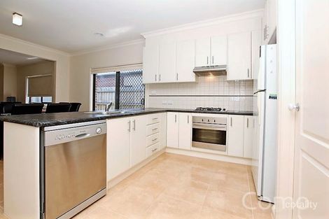 Property photo of 3 Embling Avenue South Morang VIC 3752