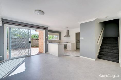 Property photo of 2/11 Meadow Place Middle Park QLD 4074