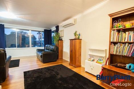 Property photo of 38 Fountain Drive Narre Warren VIC 3805