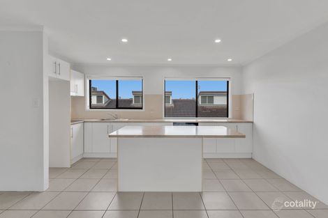 Property photo of 11/20 Bright Avenue Labrador QLD 4215