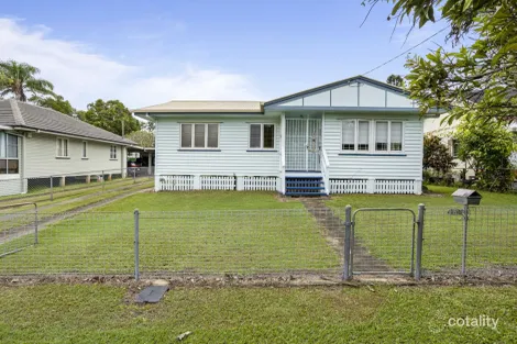 Property photo of 105 Hoskins Street Sandgate QLD 4017