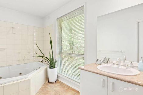 Property photo of 12 Derinya Drive Frankston South VIC 3199