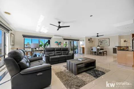 Property photo of 2 Victoria Court Traralgon East VIC 3844