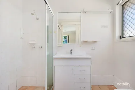 Property photo of 16 Widewood Court Heritage Park QLD 4118