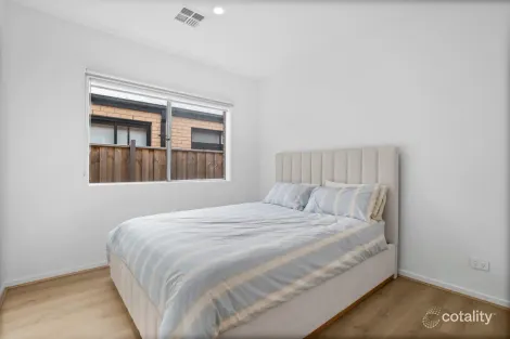 Property photo of 45 Chenin Street Wollert VIC 3750