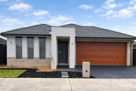 Property photo of 13 Shawlands Road Beveridge VIC 3753