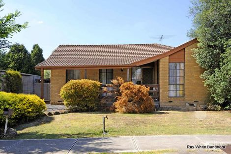 18 Hinkler Dr, Mill Park, VIC 3082