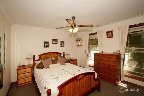 Property photo of 21 Overdale Drive Bourkelands NSW 2650