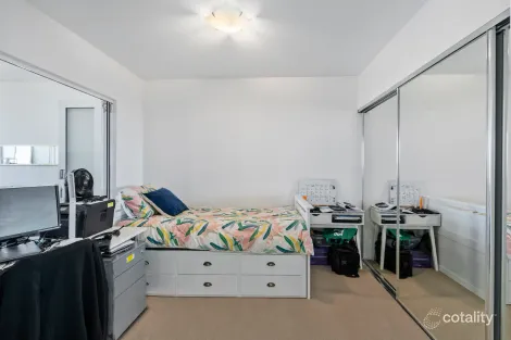 Property photo of 502/15 Compass Drive Biggera Waters QLD 4216
