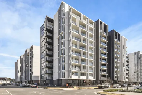 201/10 Aviators Way, Penrith, NSW 2750