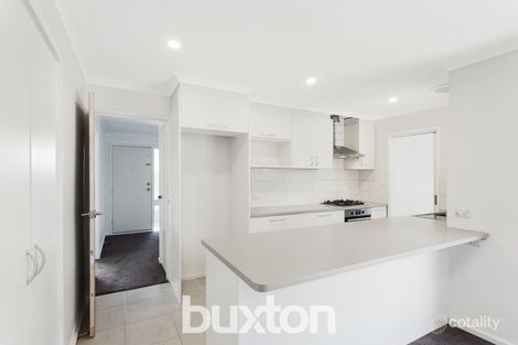 Property photo of 36 Milroy Crescent Seaford VIC 3198