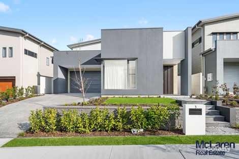 3 Florian Bvd, Gledswood Hills, NSW 2557