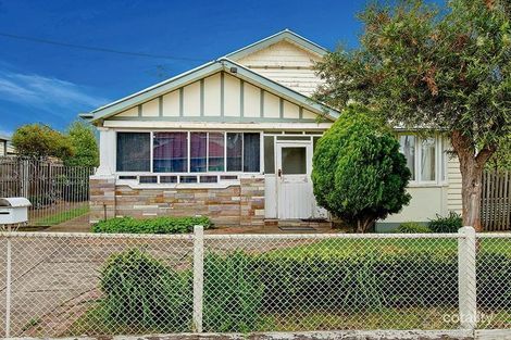 Property photo of 18 Lochinvar Street Pascoe Vale South VIC 3044