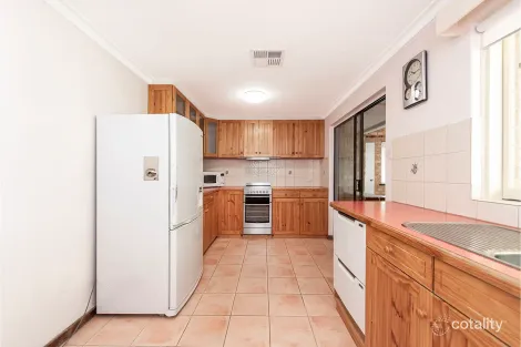Property photo of 21 Bates Way Warnbro WA 6169