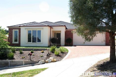 7 Isobel Pde, Beaconsfield, VIC 3807