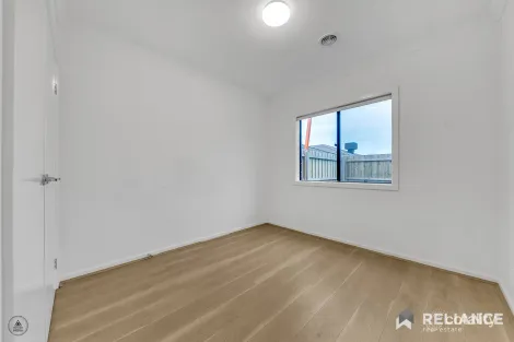 Property photo of 16 Bodalla Drive Tarneit VIC 3029