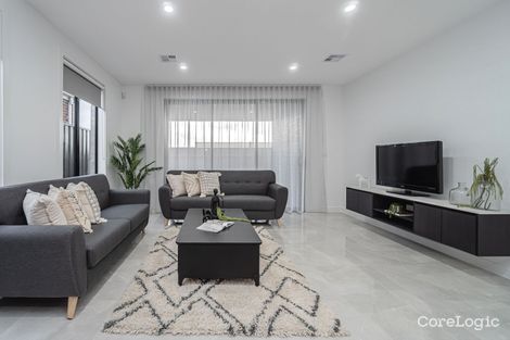 Property photo of 31 Riverglen Drive Craigieburn VIC 3064