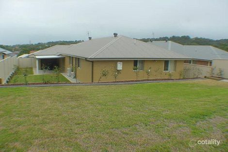 Property photo of 18 Bullecourt Circuit Adamstown NSW 2289