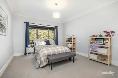 Property photo of 10 Oaks Road Thirlmere NSW 2572