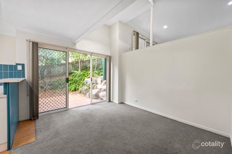 Property photo of 2/82 Russell Terrace Indooroopilly QLD 4068