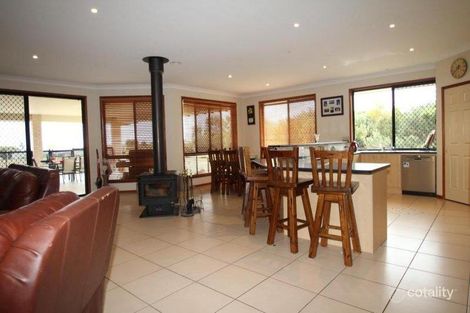 Property photo of 4 Graham Drive Vale View QLD 4352