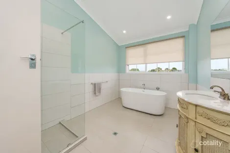 Property photo of 104 Clifftop Drive Sunnyside SA 5253