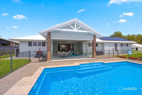 Property photo of 5 Hillside Place Thrumster NSW 2444