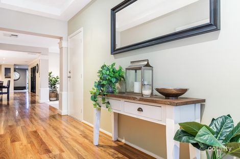 Property photo of 4 Market Terrace Taylors Hill VIC 3037
