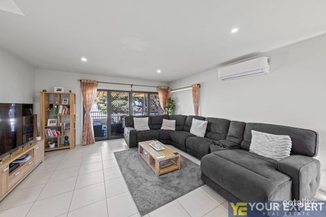 Property photo of 2 Firth Close Carrum Downs VIC 3201