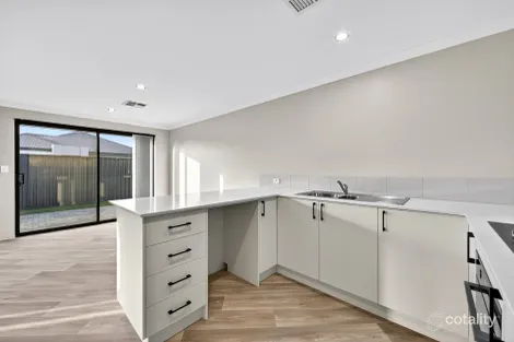 Property photo of 19/11 Piara Drive Piara Waters WA 6112