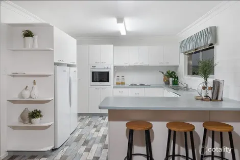 11 Gordonia St, Macgregor, QLD 4109