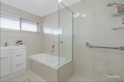 Property photo of 11 Gordonia Street Macgregor QLD 4109