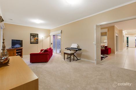 Property photo of 13 Marisa Crescent Berwick VIC 3806