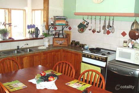 Property photo of 21 Ladd Street Watsonia VIC 3087