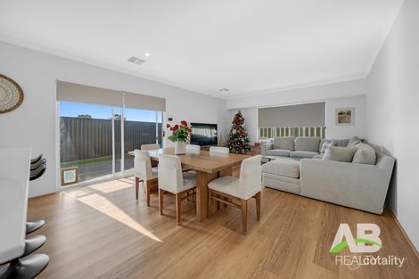 Property photo of 3 Tempranillo Rise Hocking WA 6065