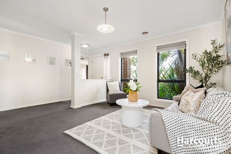 Property photo of 16 Edgbaston Circuit Berwick VIC 3806