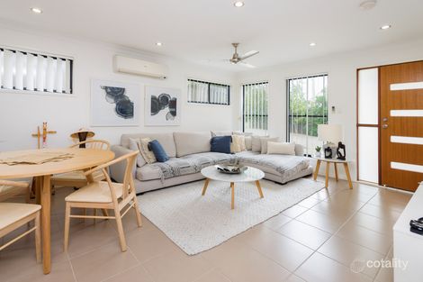 Property photo of 1/6 Fourth Avenue Labrador QLD 4215