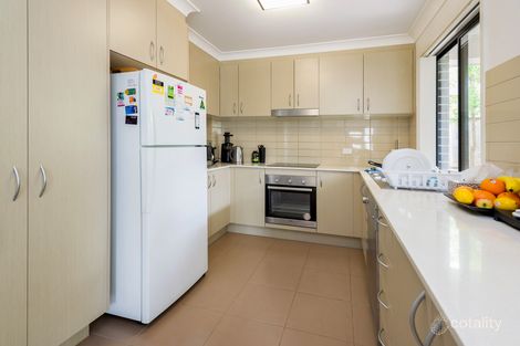 Property photo of 1/6 Fourth Avenue Labrador QLD 4215
