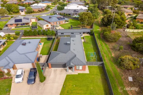 6 Loch Ct, Thurgoona, NSW 2640
