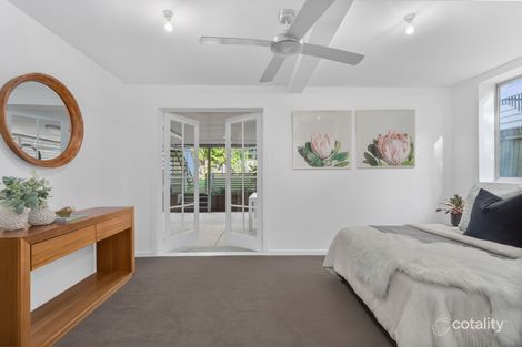 Property photo of 2/271 Riding Road Balmoral QLD 4171