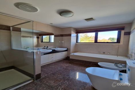 Property photo of 35 Kwinana Street Glen Waverley VIC 3150