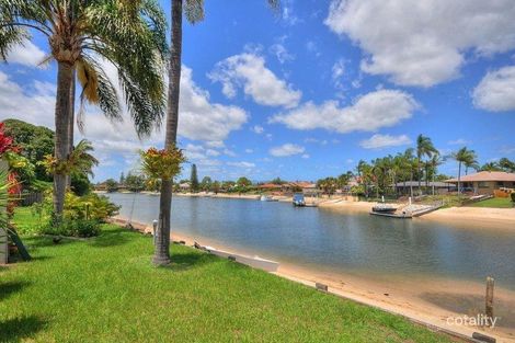 4/4 Orvieto Ave, Mermaid Waters, QLD 4218