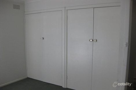Property photo of 32 Stapley Crescent Chadstone VIC 3148