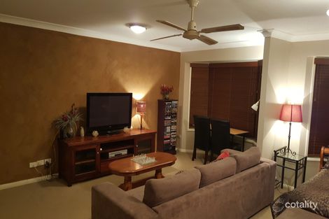 Property photo of 8 Corringle Close Helensvale QLD 4212