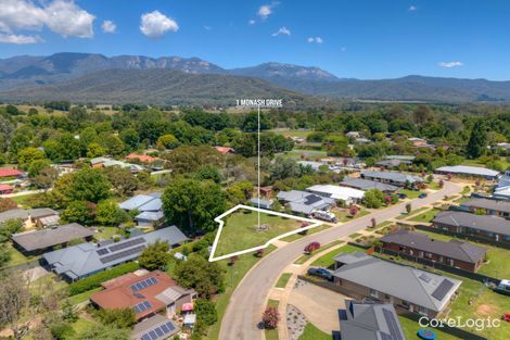 1 Monash Dr, Porepunkah, VIC 3740