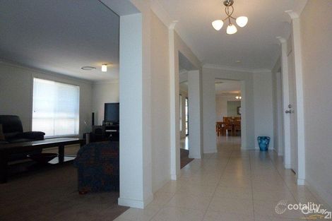 Property photo of 14 Tianie Street Cameron Park NSW 2285