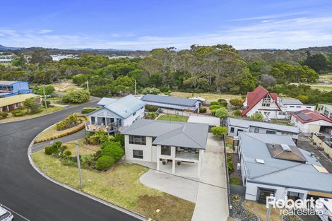 Property photo of 8 Shearwater Esplanade Shearwater TAS 7307
