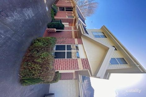 2/2 Banksia Gr, Tullamarine, VIC 3043